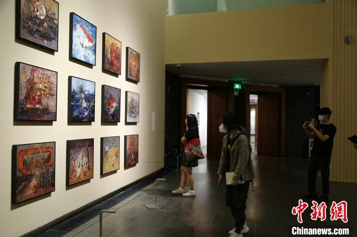 “历史的风景：张振江绘画展”在广东美术馆举办